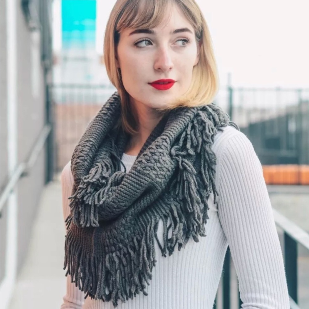 Fringe Infinity Scarf Gray Pointelle 29" x 19"